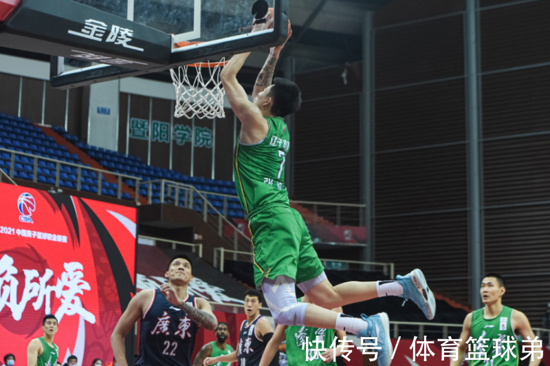 广东队|全华班已成CBA破局的关键?还真不是这样,本土球员才是根本!