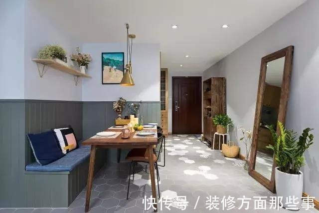 卧室|65平现代风小户型设计，书桌和置物台设计充分利用了空间