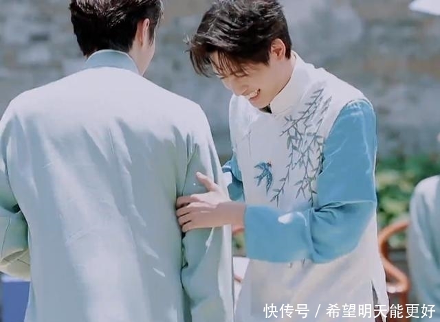 华晨宇|《快本》嘉宾连乘法都不会算,竟然还是本科生,难怪业内都吐槽