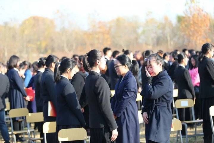 誓师|青春有梦，十八如虹！牟平育英艺术中学高三成人礼暨高考誓师会