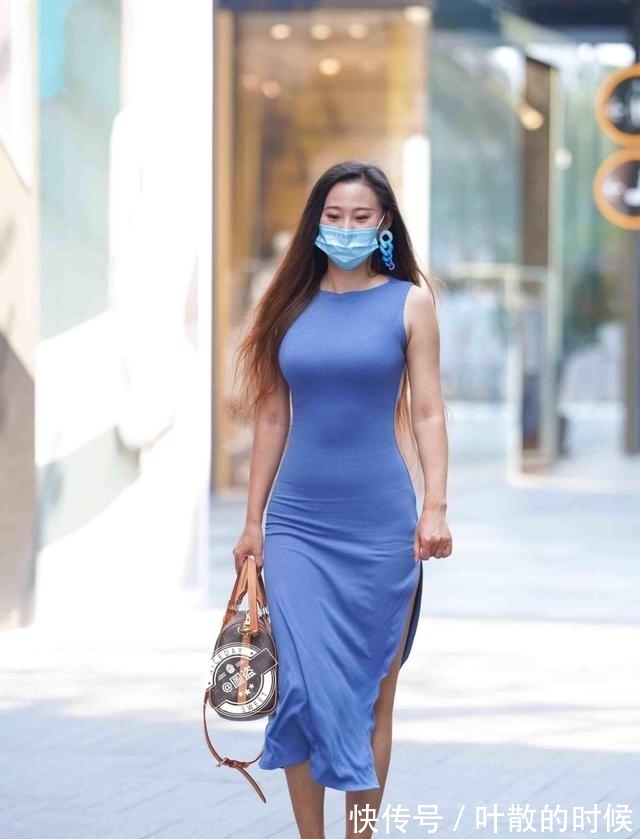 连衣裙|连衣裙搭配，彰显身材，总能为造型加分