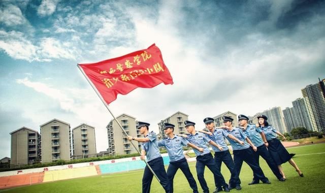 江西警察学院|江西这所二本，录取分数不高，每2名毕业生中就有1人考上公务员