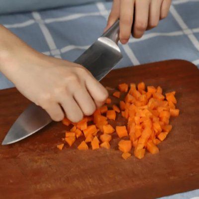 面食爱好者的胡萝卜小馒头超还吃,我家三天两头吃一次