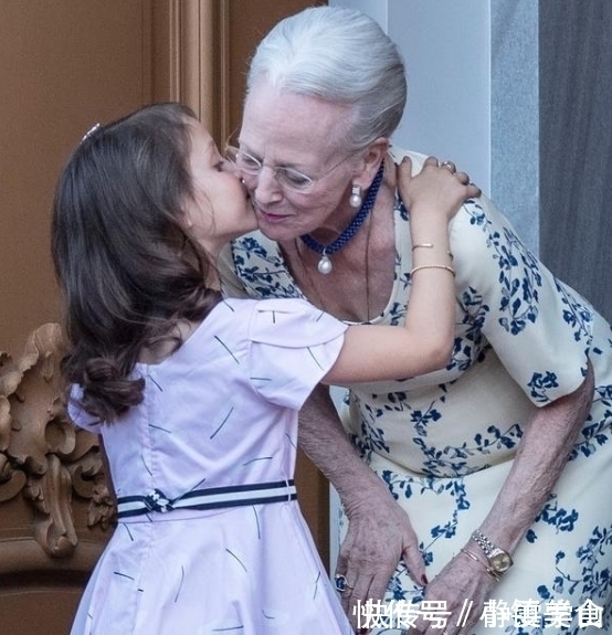 链条|丹麦皇室首饰光彩夺目而奢华,唯有一款手镯虽普通,却是流传百年