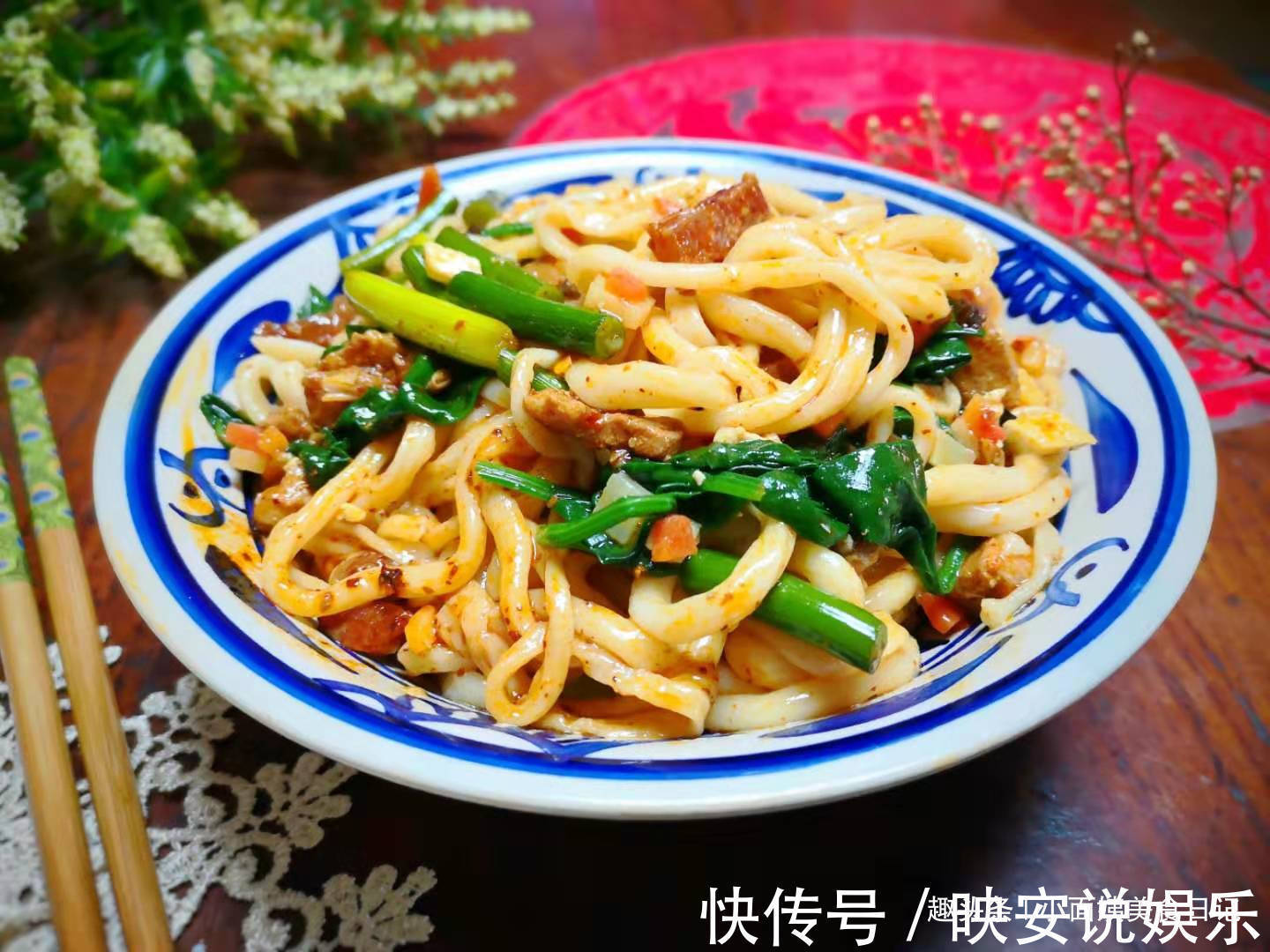 小面姨|面条以后别擀了,教你懒人做法,不用擀不用切,吃一次就念念不忘