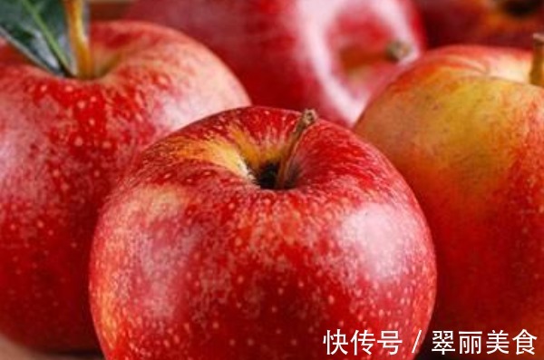 松子|正月二十三，不管有钱没钱，也要摆上4种吉祥果，牛年喜事连连！