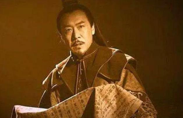 倚天中,此人是阳顶天传人,武功远胜张三丰,黄衫女子一遇误终身