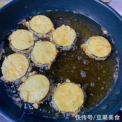 #我心中的冬日限定#宴客菜 年夜饭必备 炸茄盒 鱼香茄盒