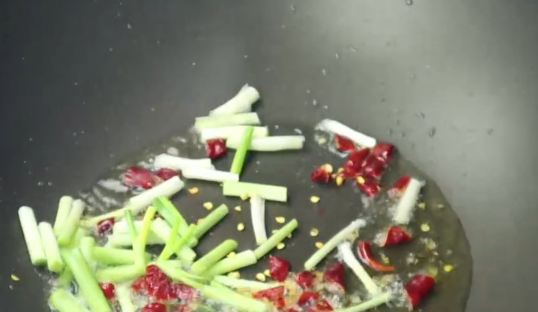 粉丝|半颗白菜1把粉丝,简单一做,鲜香美味,白菜清脆,超级下饭