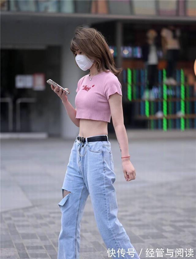 搭配 夏初时节牛仔裤怎么搭配，才能不落俗套，才会穿出时尚美！