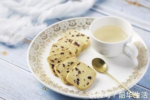 孩子|加速孩子“积食”的3件事，提醒各位父母要少做，保护孩子脾胃