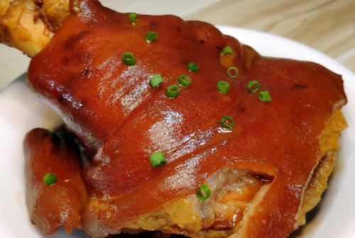 香料|红烧肘子家常版,不用油炸,40分钟皮酥肉烂,元旦宴客有面子