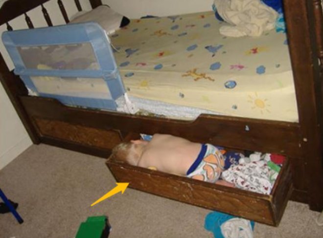 宝妈|三胞胎姐妹“纸巾大战”，妈妈：不心疼钱，就是“血压”有点高