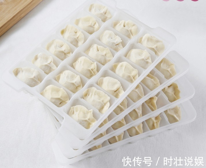 包好饺子，直接冻冰箱就错了！教你2个方法，放半年不开裂不粘连