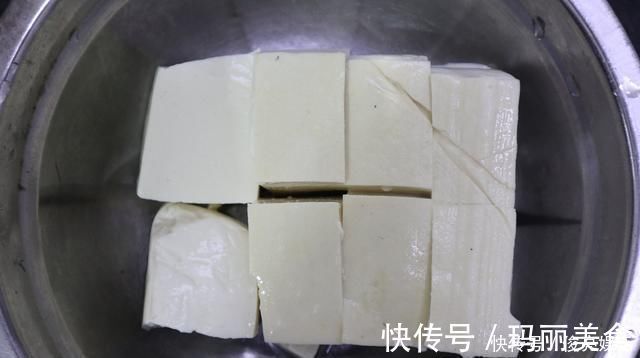 枸杞叶|农村这个野草,人们经常吃它的果实,却不知道叶子也能吃