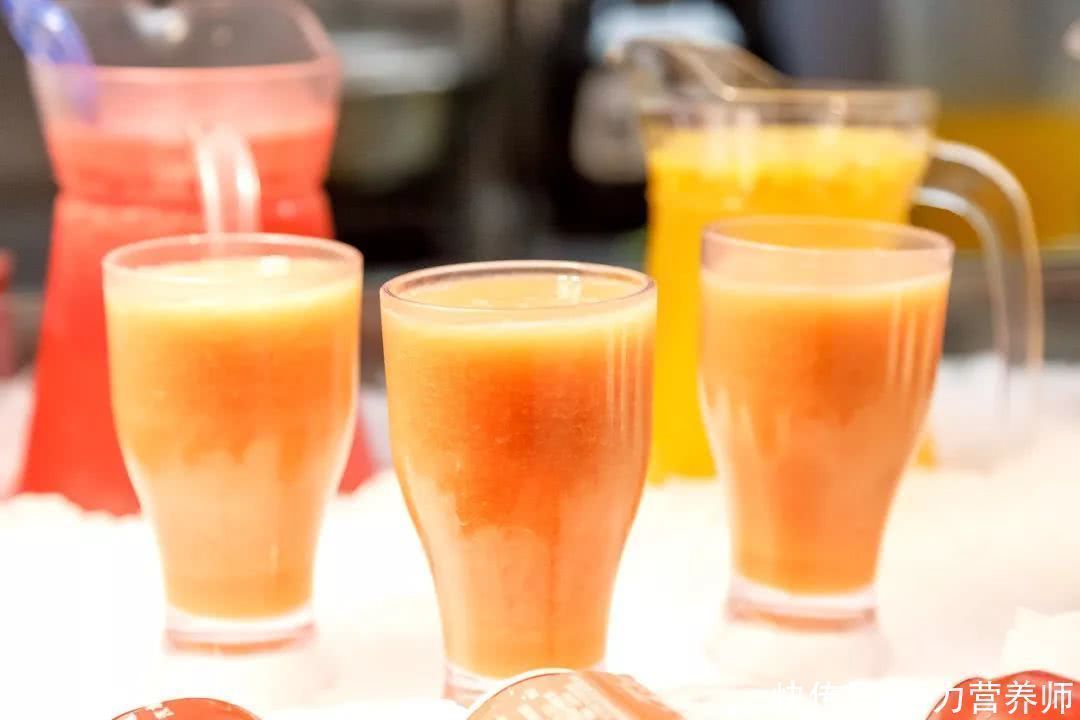 营养|果汁当代餐,减肥又排毒?果汁的营养远比水果高?3大谣言要分清