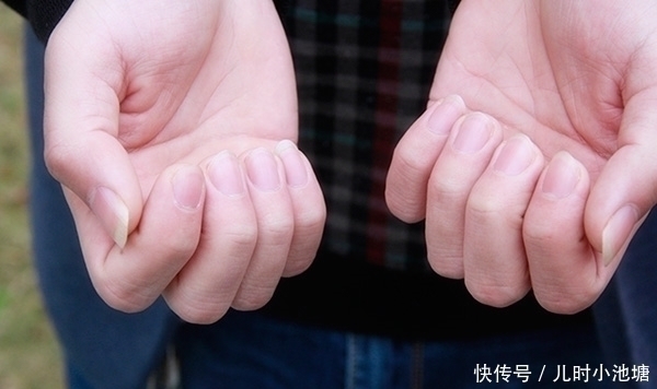 晨起|俗话说“筋长一寸、延寿十年”,每天晨起拉拉筋会有哪些好处?