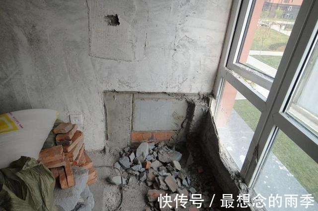 飘窗|为什么有人买房后要拆了飘窗问完内行人，才知道是开发商偷懒！