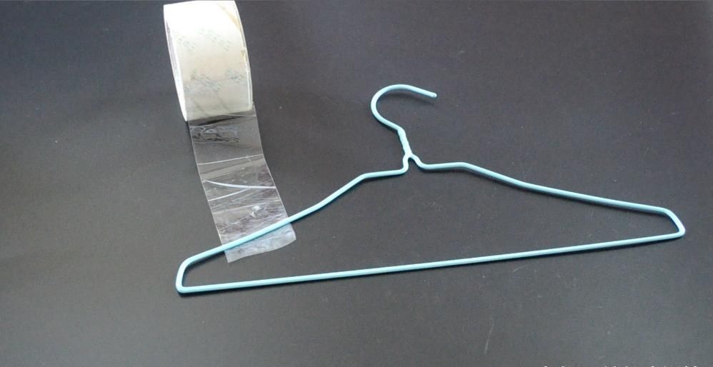 衣架上缠几圈胶带, 这个作用太厉害了, 解决了很多家庭的烦恼