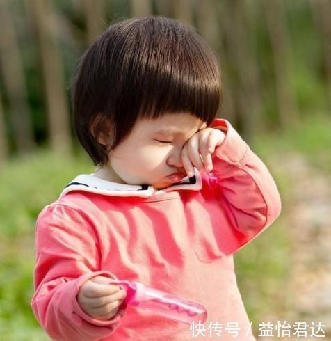 浴霸|3岁的孩子“高度近视”,原因不是手机和电视,竟然是浴霸