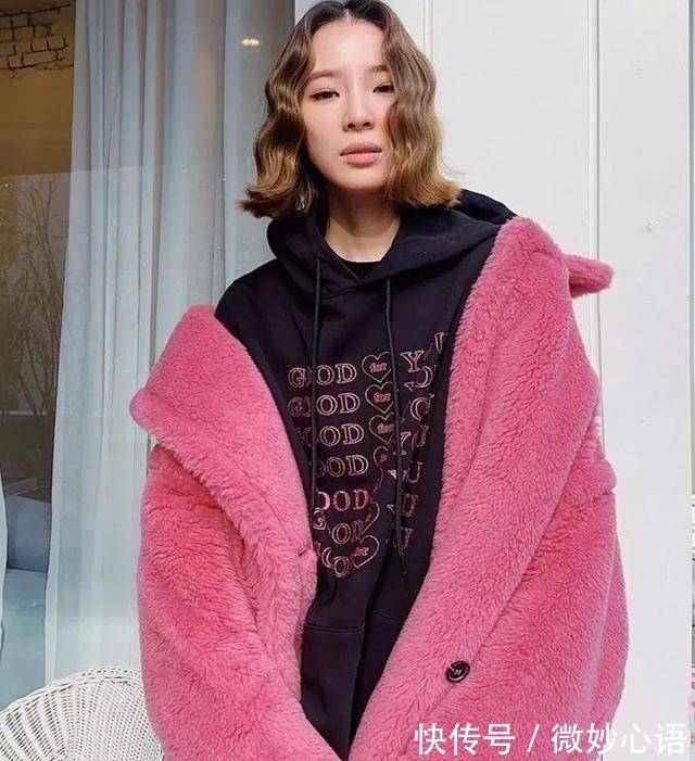 外套 羽绒服穿腻了羊羔毛才是秋冬最洋气的外套,保暖又时髦!