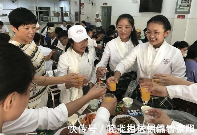 一日三餐|大学生“生活费”最新出炉，父母心中要有数，看看你家娃在哪一级