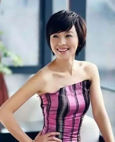 才女@淡出央视的欧阳夏丹,却写得一手精妙的书法,才女品质,笔笔惊艳