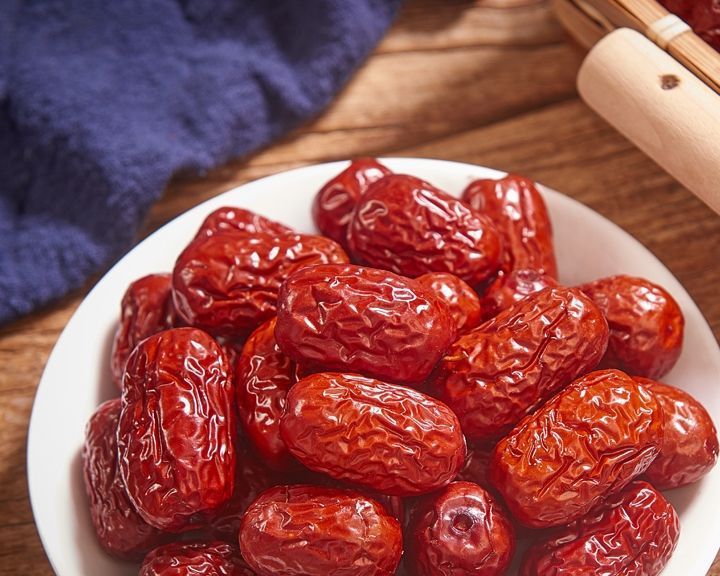 丁香味|胃痛、胃胀,别傻傻吃药!建议常吃6种“养胃”食物,养胃更护胃