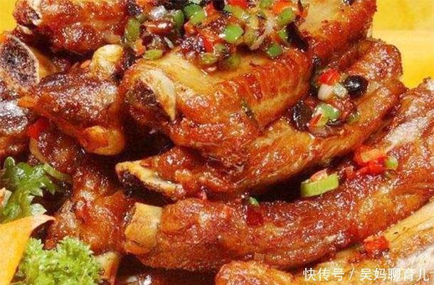 夏至|暑假孩子想和爸爸切磋篮球身高矮,多吃高钙菜,补钙长高比爸爸高