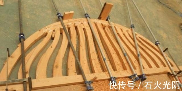 床底板|木工父亲给孩子做的“大木床”,健康环保,出10000都不卖