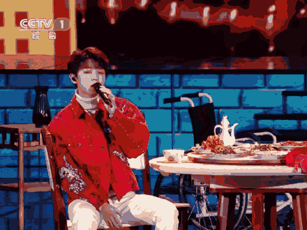 三小只第7次上春晚，王俊凯谈创新，易烊千玺彩排还看书，王源新造型惹关注