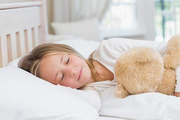 宵夜|孩子睡前坏习惯会影响身高？做好这5点，保证宝宝的睡眠质量