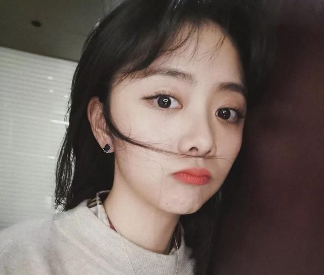 温柔|为什么有些女生长得普通,却有一种美人感,看这4点你就明白了