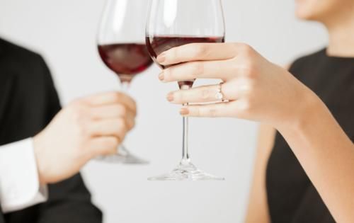 下降|血压高的人:这4类食物别碰,坚持3个事情,不出2月,血压往下降