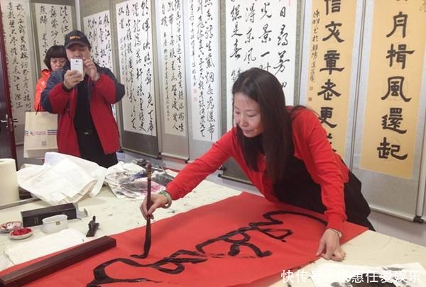 皇家|她是慈禧5世外孙女,继承皇家非遗,与慈禧太像被网友调侃像转世