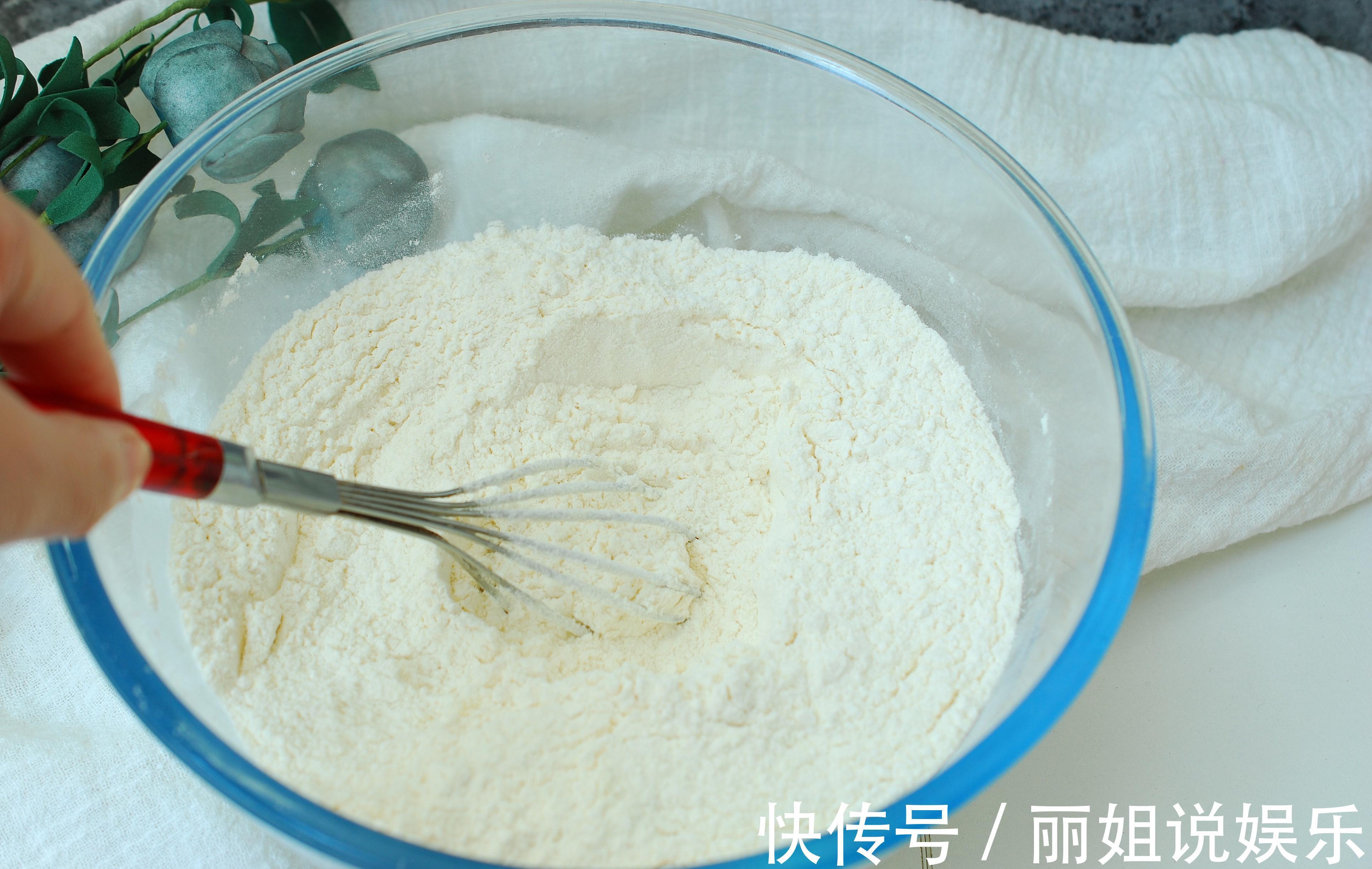 油条+油饼的详细配方和做法,不用酵母不用泡打粉,金黄酥脆真香