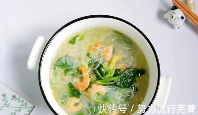 芹菜段|粉丝虾米芹菜汤,鲜嫩爽口,滋味十足的口感,真是美味的不得了!