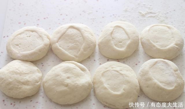 南瓜豆腐|用南瓜和豆腐做素馅儿包，无需过多调料，蒸出来比肉包子都香