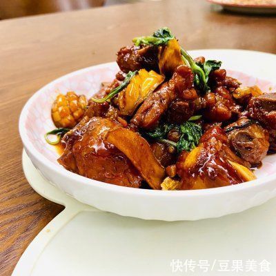 九层塔|餐桌上最有人气的家常菜之鲍鱼排骨