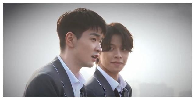 好好的恋爱综艺,变成了“男男官宣”,女嘉宾:是我们不够美吗?