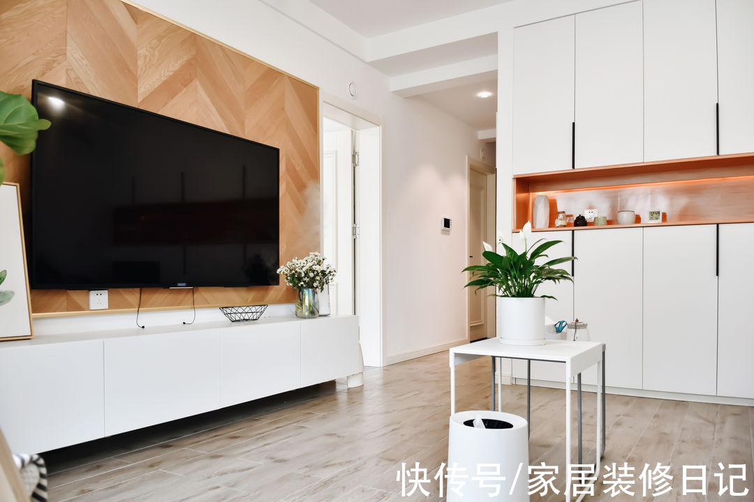 玄关|62㎡简约风小家，杂物收纳规划真好，加上自律生活让全屋整洁无物