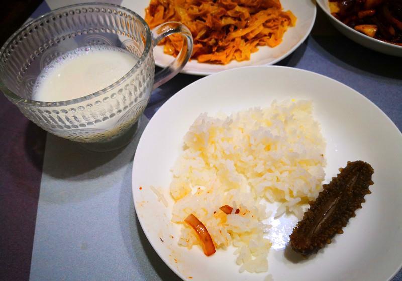 70后夫妻俩的早餐，火了朋友圈，网友：嫁对人，粗茶淡饭也幸福