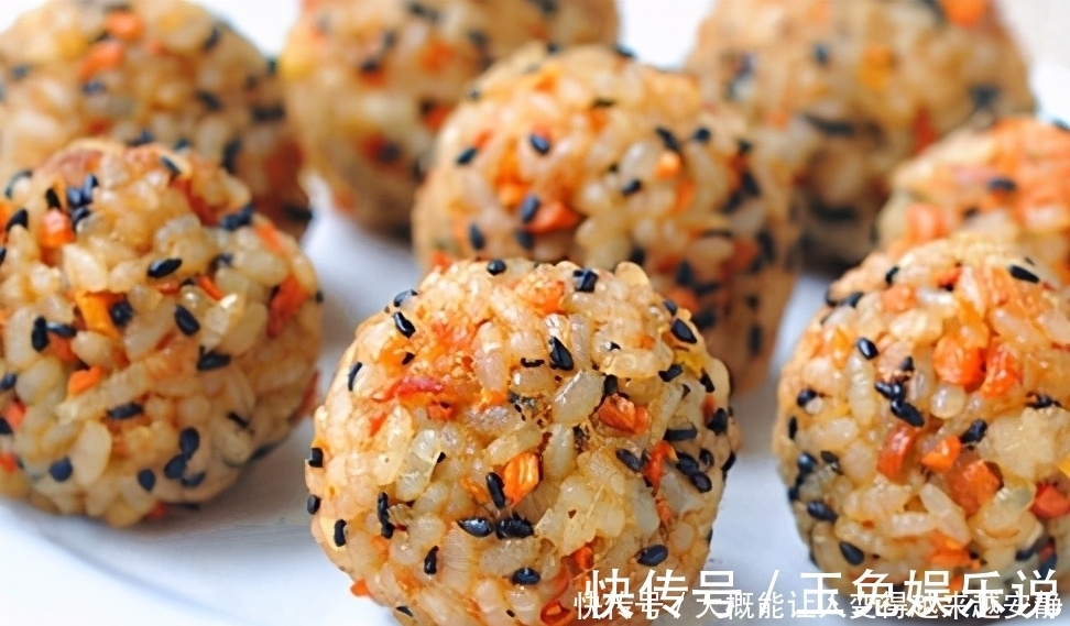 做法|米饭新做法,儿子着了迷,配点蔬菜,简单一做,天天吃不够