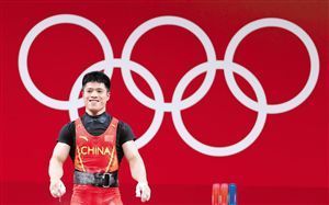 伊拉|李发彬斗“智” 谌利军斗“力”