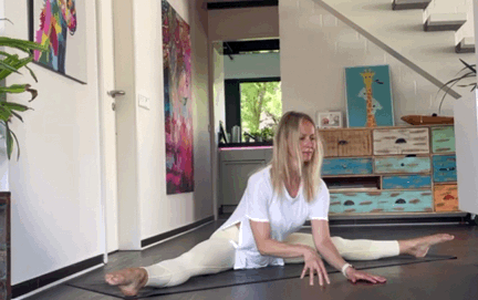 双手|一套在家就能练的女性减压瑜伽序列,练完超级舒服