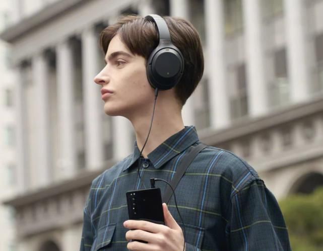 扬声器|最轻薄骁龙865手机诞生,耳机孔、双扬声器、高刷屏全都有