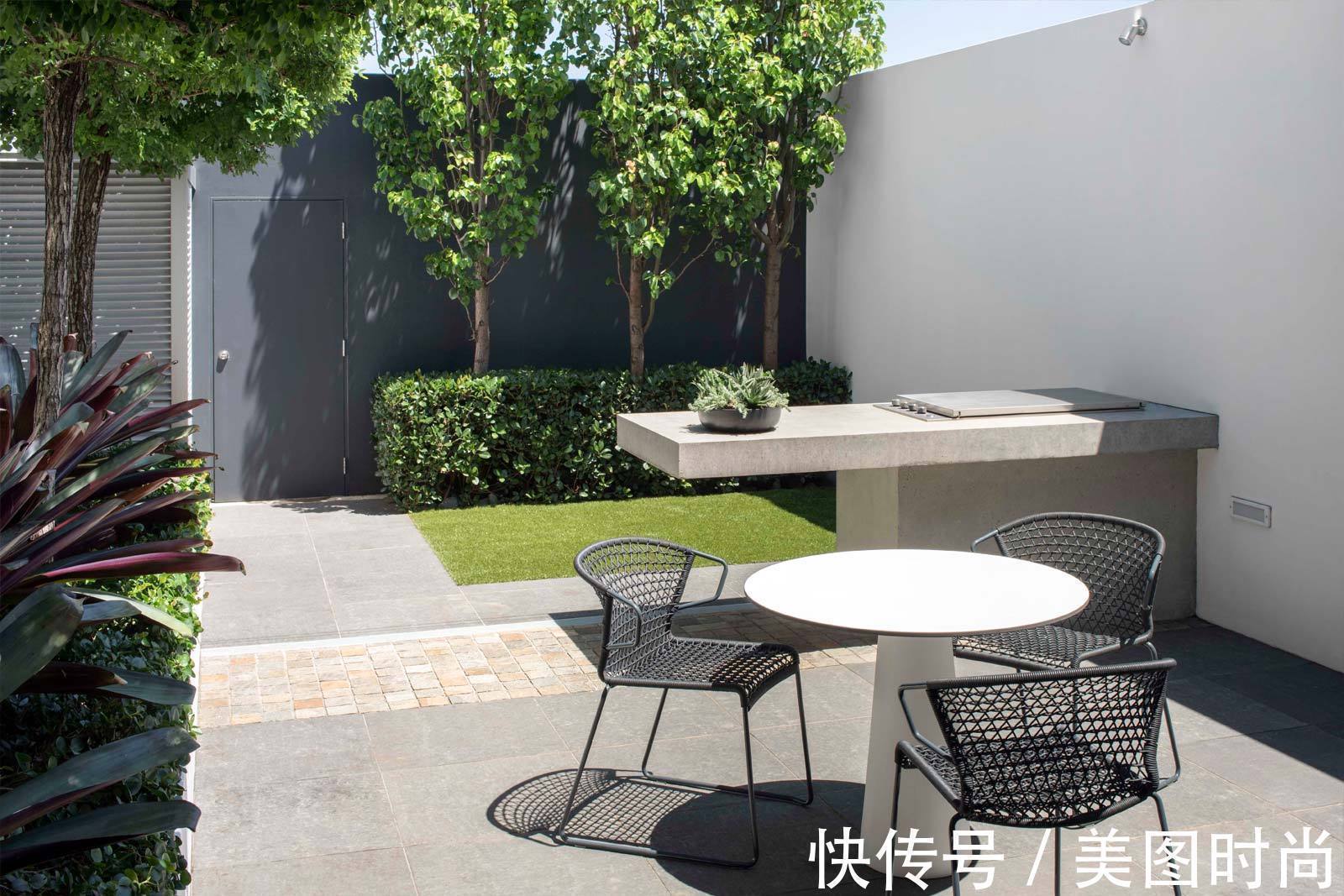 花园|30㎡上下庭院如何设计?这种精致的治愈系现代风小花园,太好看啦