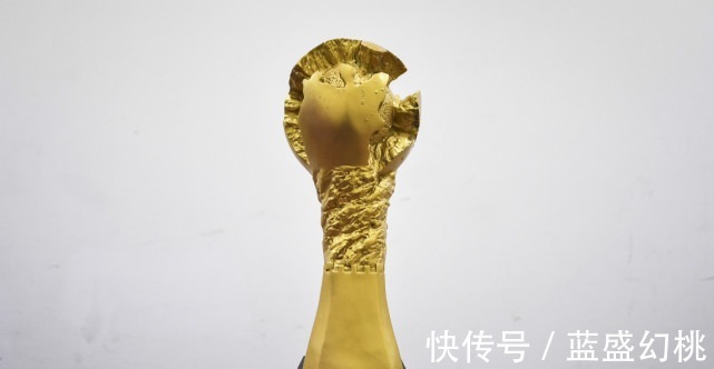 上港|央视播2场泰山队比赛,颁奖神秘嘉宾会是谁与上港第3战谁能夺冠!