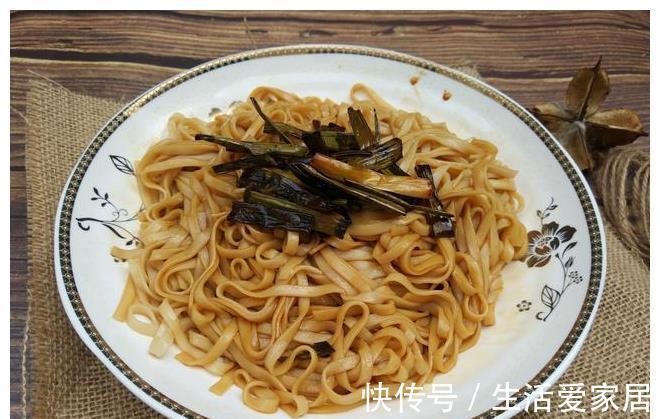 小白|葱油拌面怎么做才好吃？把握好料汁比例，小白也能做出美味的拌面