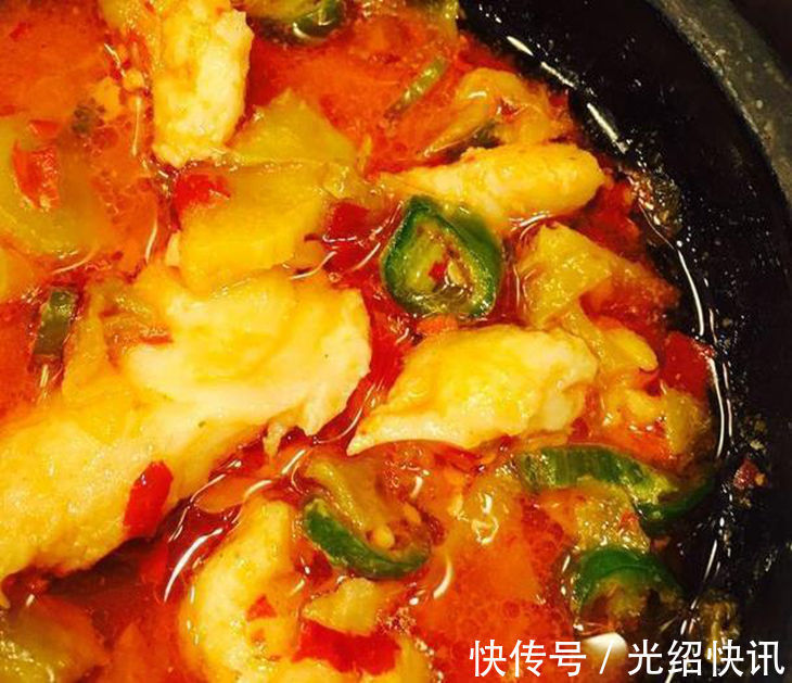 猪蹄|美食推荐腐竹焖牛腩,红烧牛筋,甜酸猪蹄,香辣番茄鱼片的做法